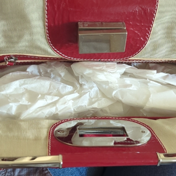 Badgley Mischka Vibrant Red Twist Lock Handbag EUC - Picture 11 of 17